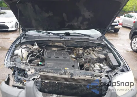 2004 Ford Escape Xls z USA, uszkodzony, nr VIN 1FMYU92104DA07171